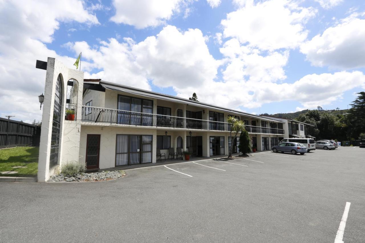 פאנגאריי Motel Villa Del Rio מראה חיצוני תמונה