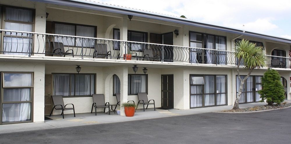 פאנגאריי Motel Villa Del Rio מראה חיצוני תמונה